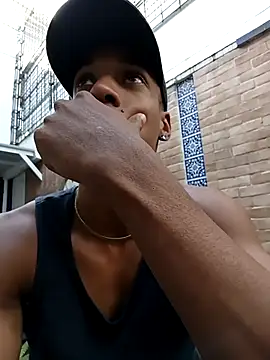 Snapshot of Malkongarcia chatting on 01.14.26 Malkongarcia online show from 01.14.26