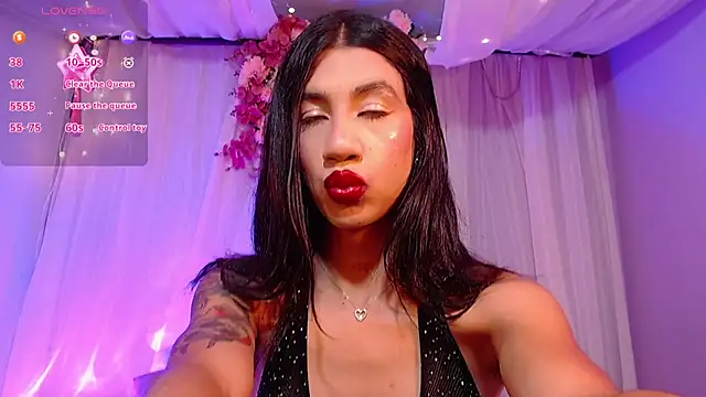 sofiaa grey  online show from 03.09.25