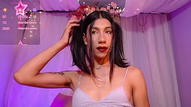 sofiaa grey  online show from 03.11.25