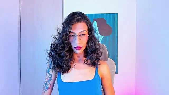 sofiaa grey  online show from 04.10.26