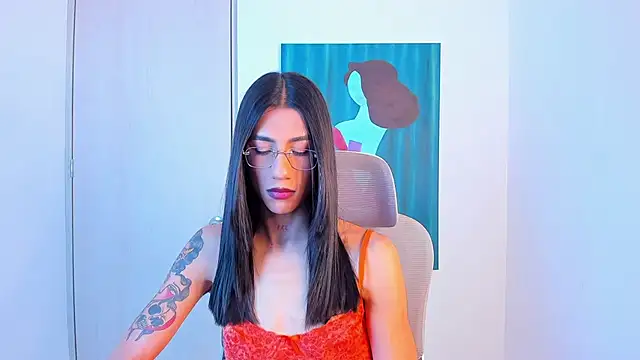sofiaa grey  online show from 05.05.26
