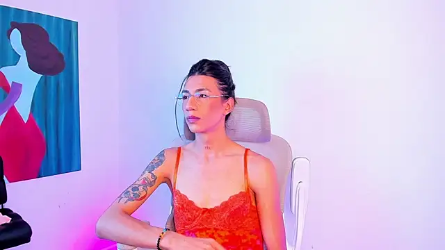 sofiaa grey  online show from 06.05.26