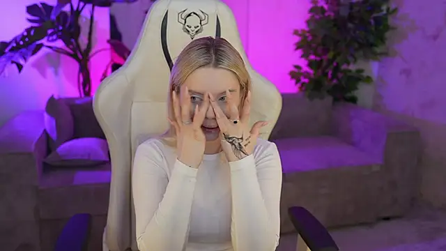 Cassy-Celestial  online show from 02.15.25