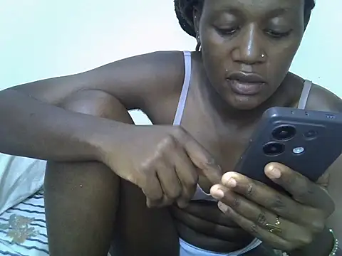 pretty alma20 online show from 02.15.25