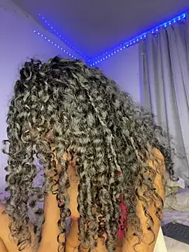 Snapshot of nicoleebony1 chatting on 12.20.24 nicoleebony1 online show from 12.20.24