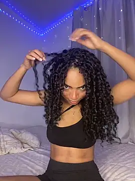 Snapshot of nicoleebony1 chatting on 02.10.25 nicoleebony1 online show from 02.10.25