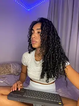 Snapshot of nicoleebony1 chatting on 03.14.25 nicoleebony1 online show from 03.14.25