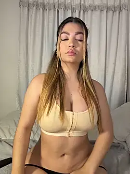 Snapshot of DashaStar chatting on 02.28.26 DashaStar online show from 02.28.26