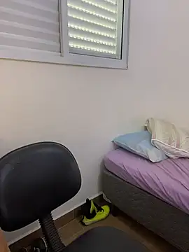 Snapshot of Morenatranss chatting on 01.17.26 Morenatranss online show from 01.17.26