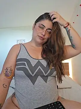 Juliietha servas online show from 10.13.25