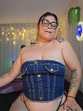 Juliietha servas online show from 06.11.26