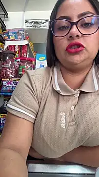 Snapshot of Sol_biglips chatting on 12.04.25 Sol biglips online show from 12.04.25