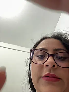 Snapshot of Sol_biglips chatting on 02.11.26 Sol biglips online show from 02.11.26