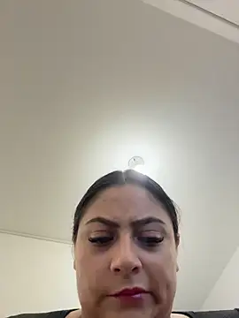 Snapshot of Sol_biglips chatting on 02.24.26 Sol biglips online show from 02.24.26