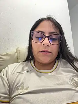 Snapshot of Sol_biglips chatting on 03.26.26 Sol biglips online show from 03.26.26