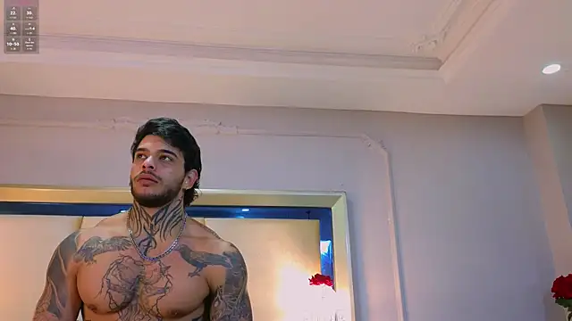 Snapshot of ray_coopers chatting on 11.05.25 ray coopers online show from 11.05.25