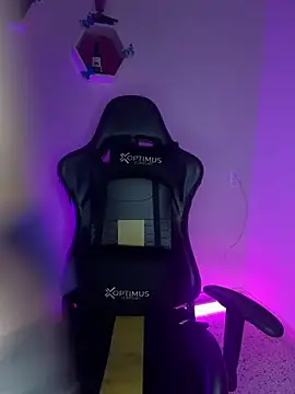 Snapshot of jenna_eyesss chatting on 03.07.25 jenna eyesss online show from 03.07.25