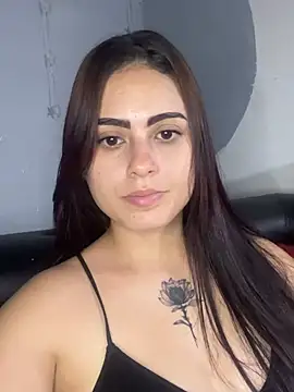 Snapshot of Azuna25 chatting on 06.07.26 Azuna25 online show from 06.07.26