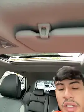 Snapshot of tom_thick chatting on 11.11.25 tom thick online show from 11.11.25