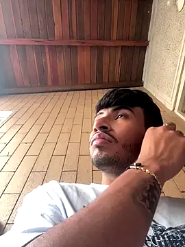 Snapshot of tom_thick chatting on 01.08.26 tom thick online show from 01.08.26