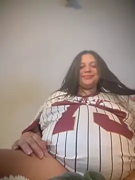 megan-wells online show from 04.10.26