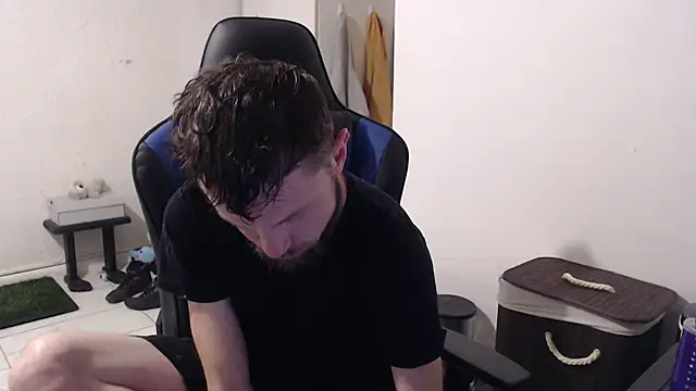 Snapshot of Talenjames4 chatting on 11.10.25 Talenjames4 online show from 11.10.25