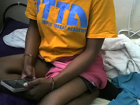 Ma-yolo001 online show from 11.21.25