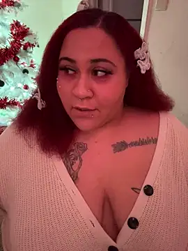 Snapshot of Juicyjordie chatting on 12.21.24 Juicyjordie online show from 12.21.24