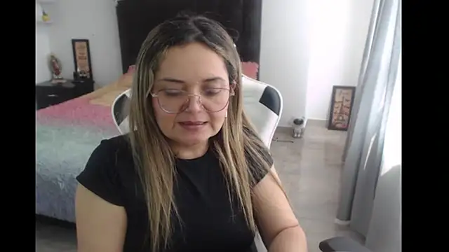 Snapshot of samy_vsn chatting on 03.02.25 samy vsn online show from 03.02.25