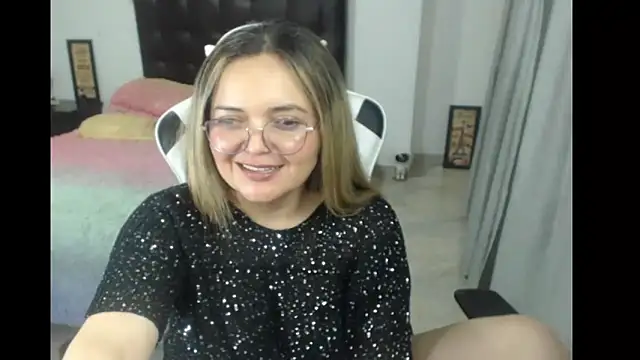 Snapshot of samy_vsn chatting on 03.06.25 samy vsn online show from 03.06.25