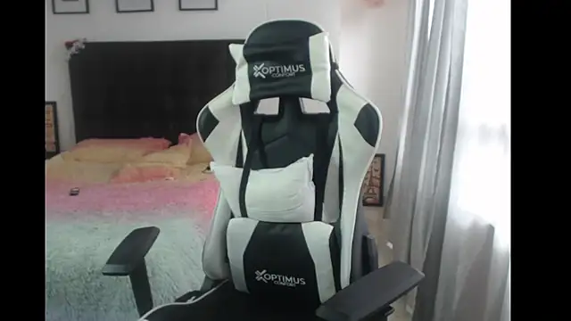 Snapshot of samy_vsn chatting on 03.20.25 samy vsn online show from 03.20.25