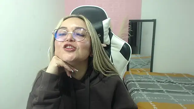 Snapshot of samy_vsn chatting on 07.02.26 samy vsn online show from 07.02.26