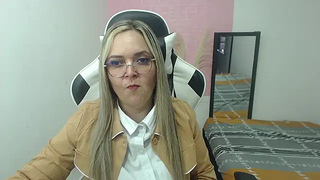Snapshot of samy_vsn chatting on 07.02.26 samy vsn online show from 07.02.26