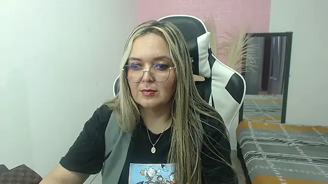 Snapshot of samy_vsn chatting on 07.23.26 samy vsn online show from 07.23.26