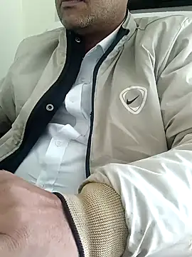 Snapshot of Hot-man39 chatting on 12.17.24 Hot-man39 online show from 12.17.24