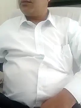 Snapshot of Hot-man39 chatting on 12.23.24 Hot-man39 online show from 12.23.24