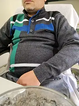 Snapshot of Hot-man39 chatting on 01.05.25 Hot-man39 online show from 01.05.25