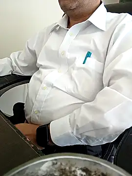 Snapshot of Hot-man39 chatting on 03.18.25 Hot-man39 online show from 03.18.25