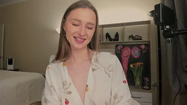 CharlotteWells online show from 03.08.25