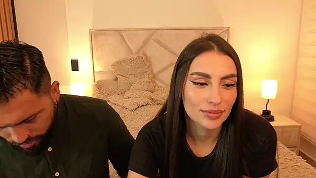 Snapshot of teseo_and_afroditha_ chatting on 10.30.25 teseo and afroditha online show from 10.30.25