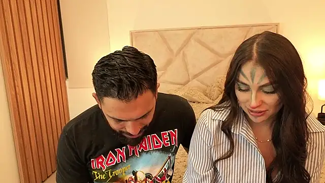 Snapshot of teseo_and_afroditha_ chatting on 11.01.25 teseo and afroditha online show from 11.01.25