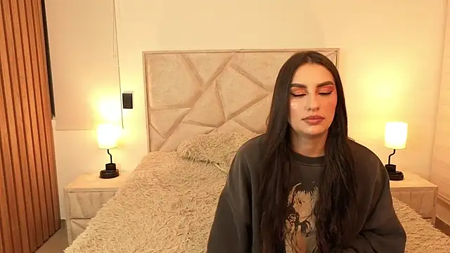 Snapshot of teseo_and_afroditha_ chatting on 11.25.25 teseo and afroditha online show from 11.25.25