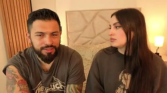 Snapshot of teseo_and_afroditha_ chatting on 12.19.25 teseo and afroditha online show from 12.19.25