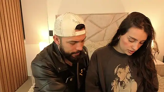 Snapshot of teseo_and_afroditha_ chatting on 01.08.26 teseo and afroditha online show from 01.08.26