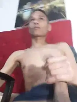 Snapshot of Jhhan234 chatting on 12.11.24 Jhhan234 online show from 12.11.24