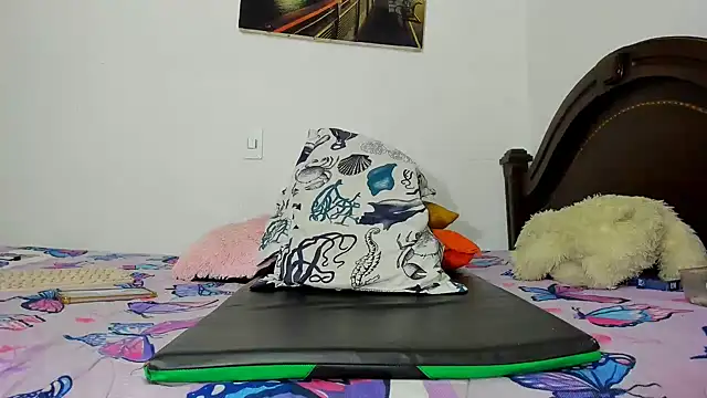 Snapshot of Jhhan234 chatting on 12.23.25 Jhhan234 online show from 12.23.25