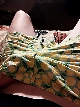 Snapshot of alejandrololo chatting on 10.18.25 alejandrololo online show from 10.18.25