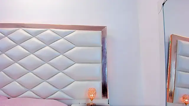 samanthaevans4 online show from 01.29.25