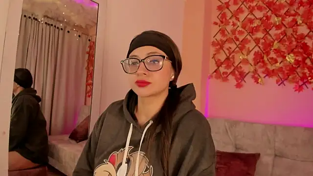 Snapshot of Sweet_Candies chatting on 03.14.25 Sweet Candies online show from 03.14.25