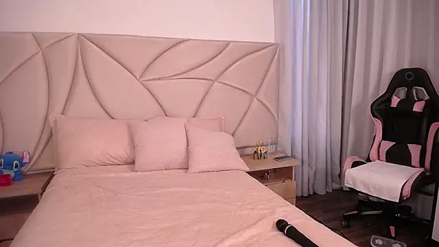 ValleryC online show from 03.04.26